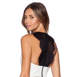 New Alice + Olivia Wolla Lace Back Crop Top